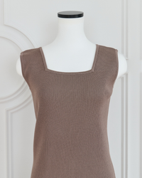 AM260107 Brown