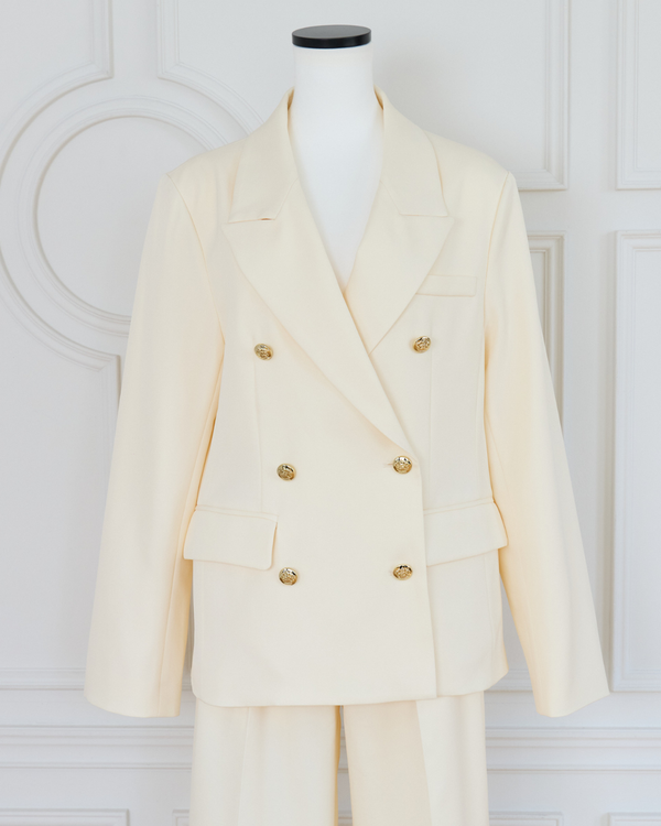 AM260105 Ivory