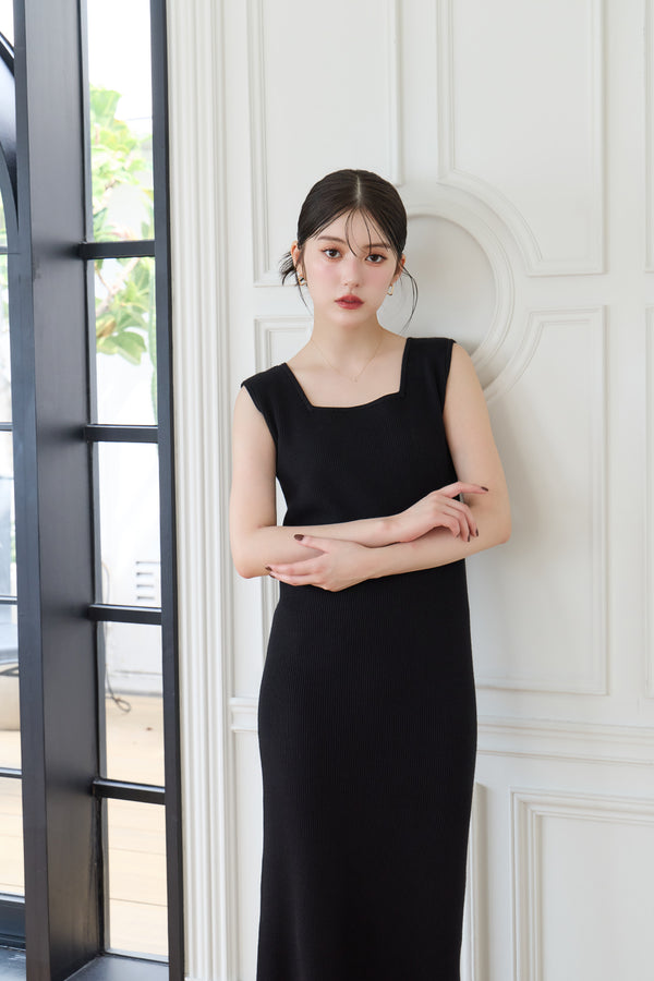 AM260107 Black